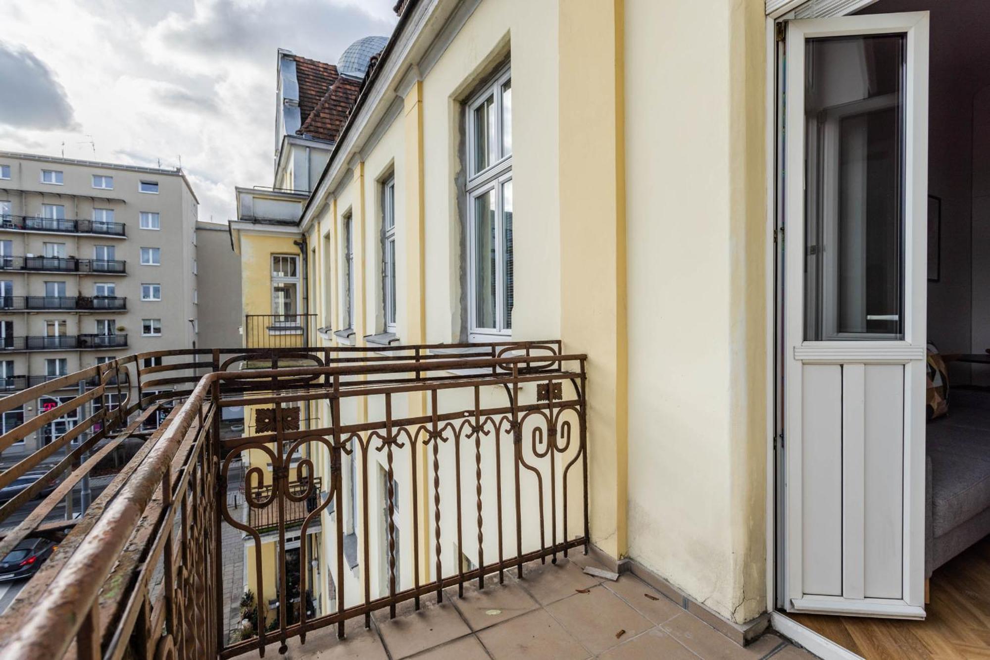 Przytulne I Komfortowe Studia Very Berry W Poznaniu By Noclegi Renters Екстер'єр фото