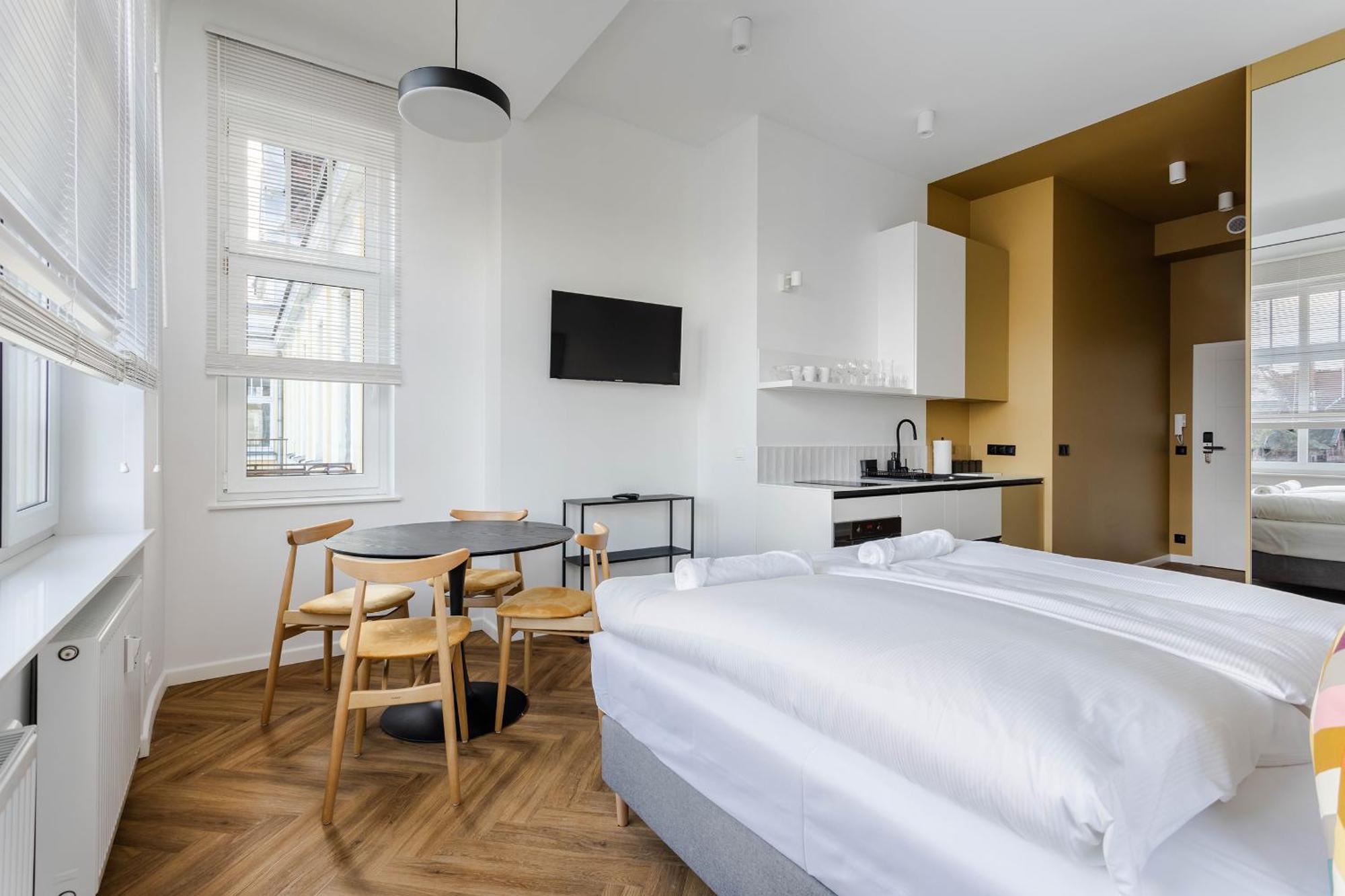 Przytulne I Komfortowe Studia Very Berry W Poznaniu By Noclegi Renters Екстер'єр фото